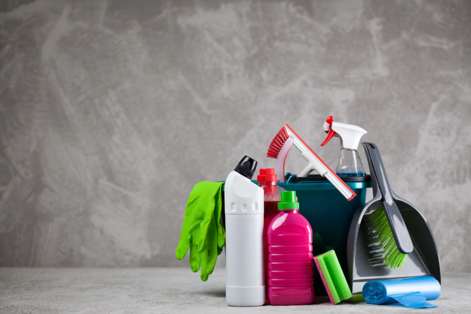 différents produits ménagers